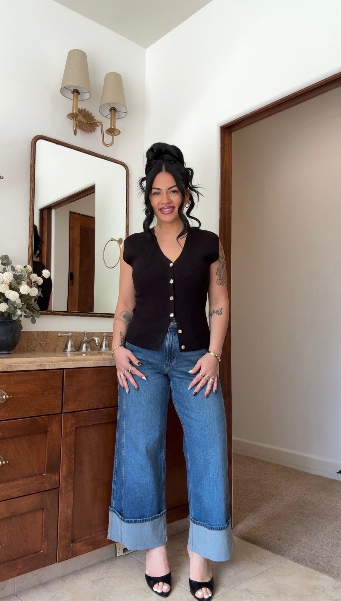 i’m a size medium in all tops, size large in jackets, size 6 in skirts, size 8 in jeans

they run a little big in my opinion! maybe one size :)

Walmart, Walmart fall arrivals, affordable Walmart fashion, affordable fashion, midsize, tori block