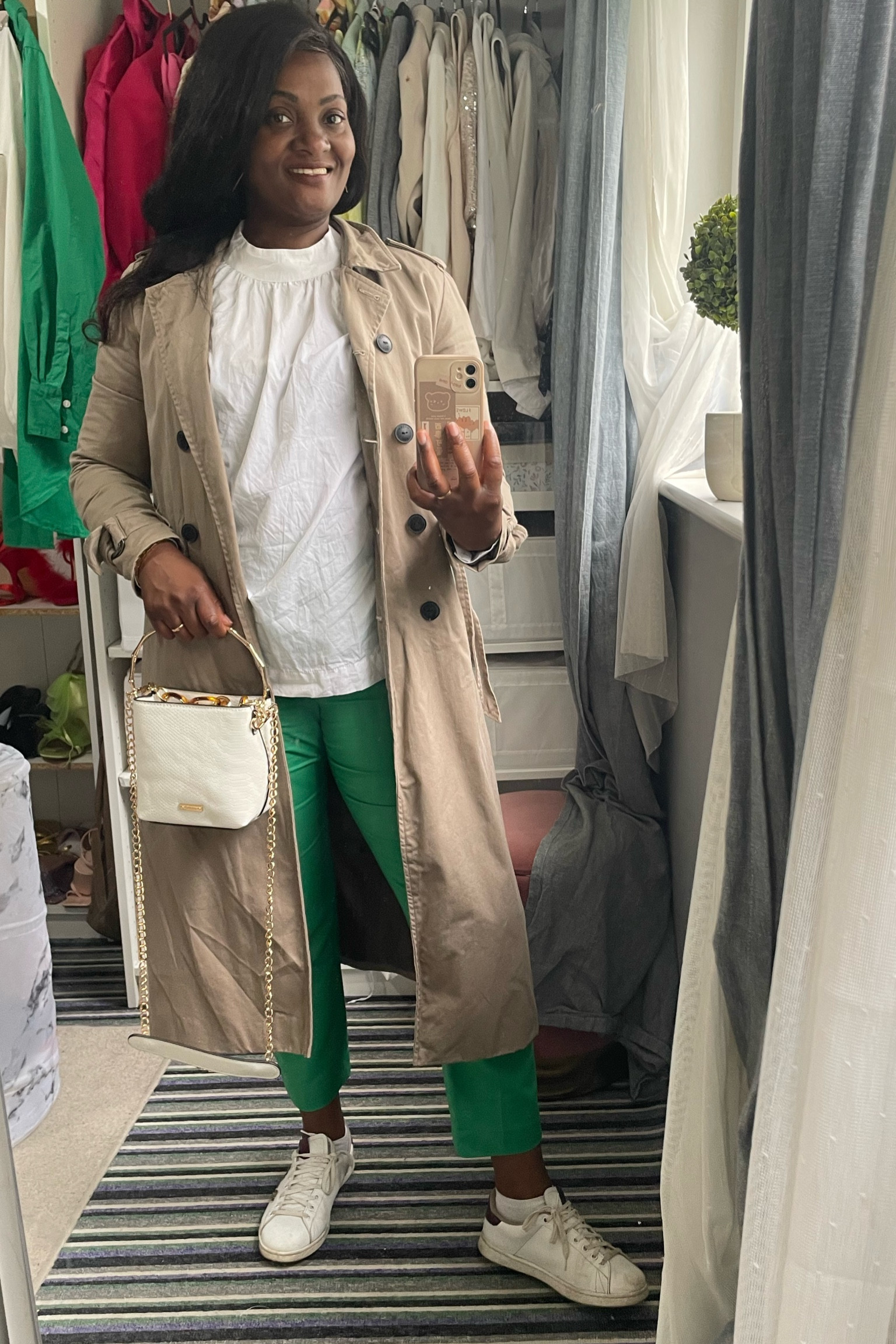 Rainy day but still summertime.
Tempo chuvoso mas ainda estamos no Verão.
Gabardine must have😍. E essa bolsinha da #aldo muito trend. 

#LTKxNSale #LTKSeasonal #LTKFind