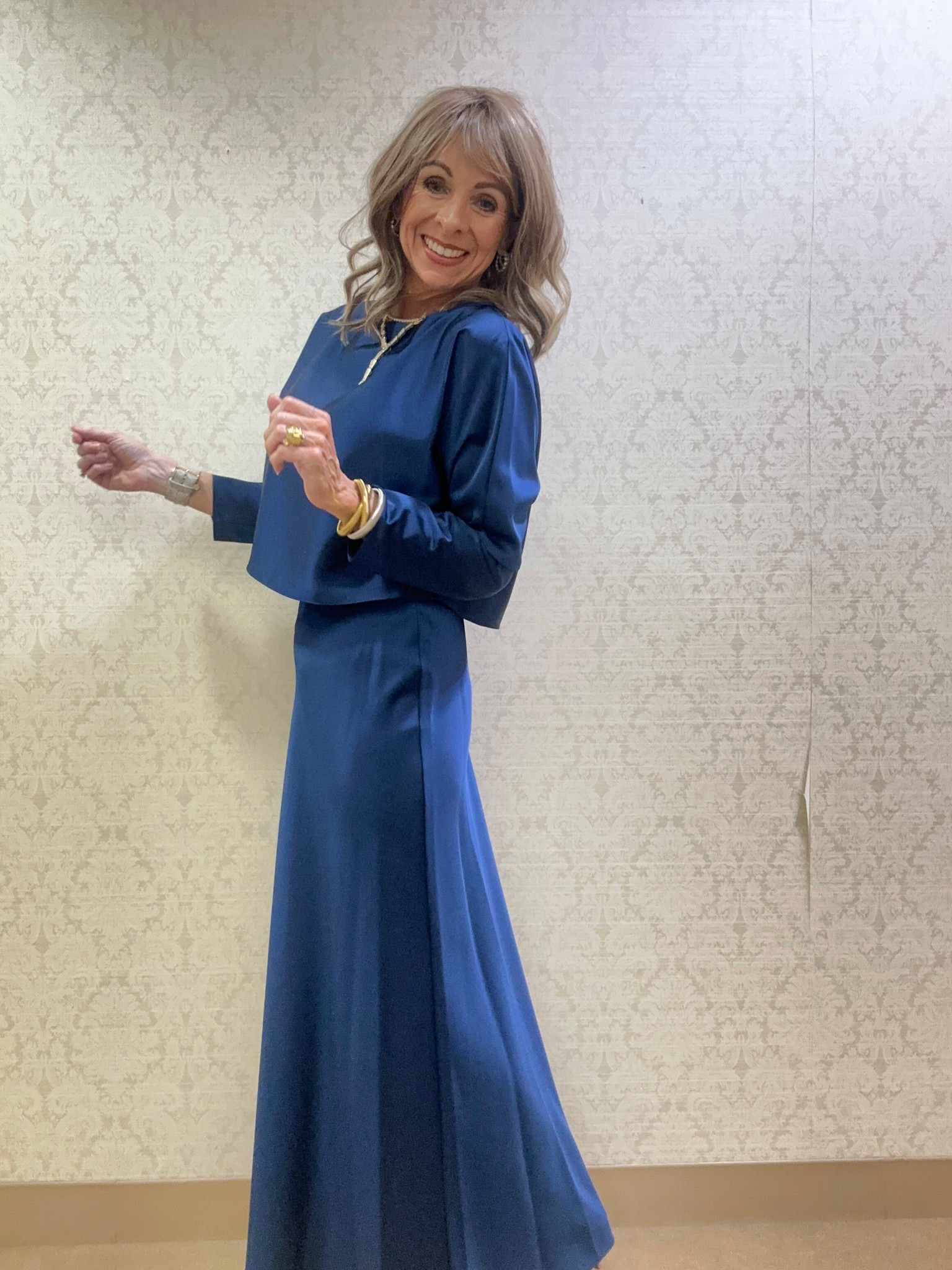 A few things that made me smile! This silky set would be great for the holidays or a wedding. 
Linking other faves!

#LTKOver40