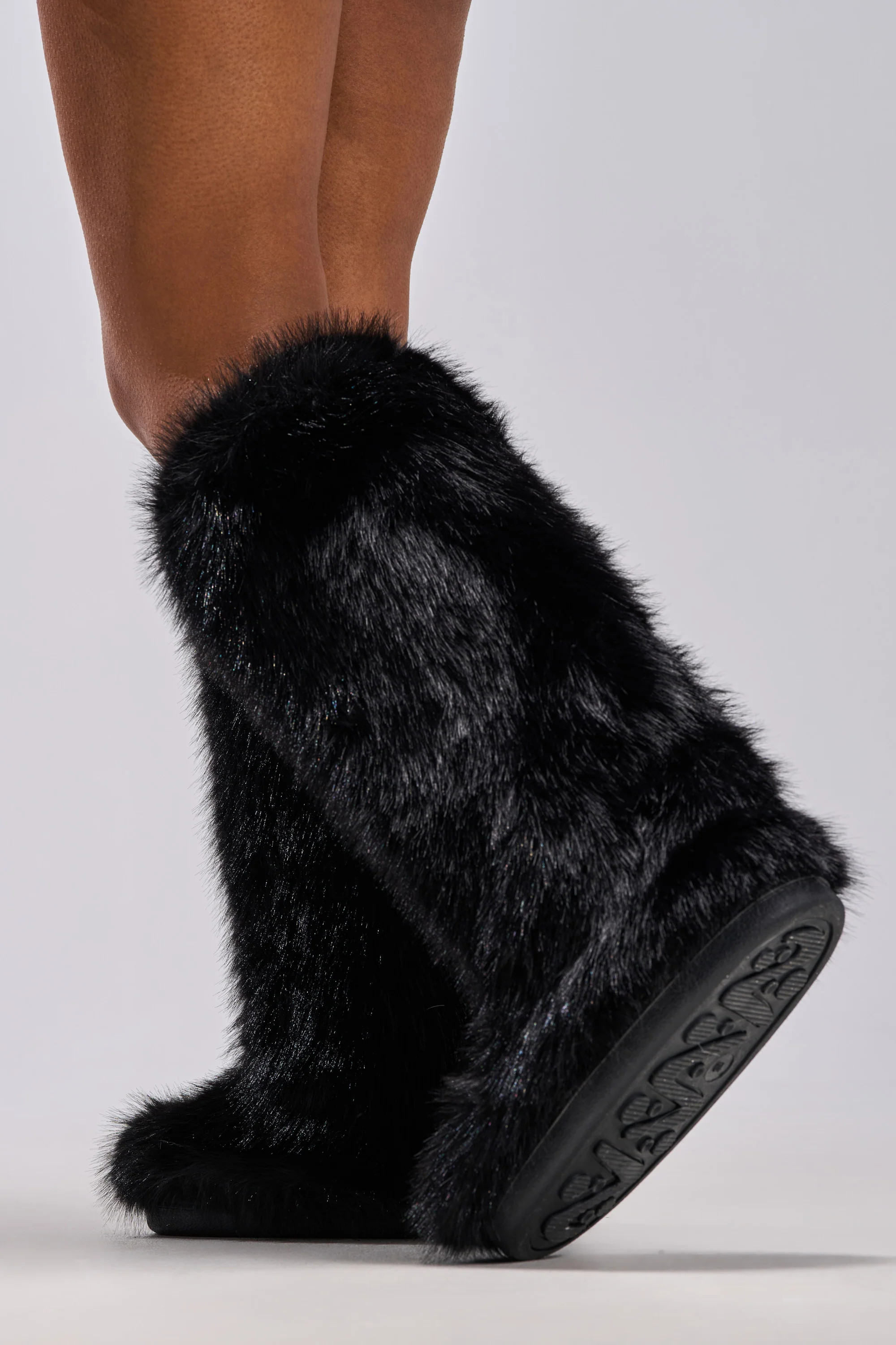 AZALEA WANG EMIR BLACK FLAT FUR KNEE HIGH BOOT | AKIRA