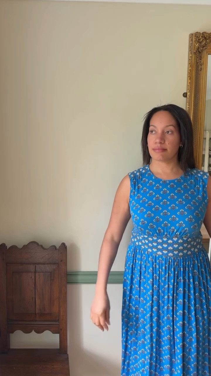 Lots of flowers from our home here in the English countryside to yours. Thank you to everyone who supports my Instagram account! Of course the blooms have to be seasonal daffodils!

Thank you for helping me reach this special 10k milestone, which was actually on the Spring solstice but I left it a few days to celebrate….

Have a great day!



#LTKhome #LTKdresses #LTKspring