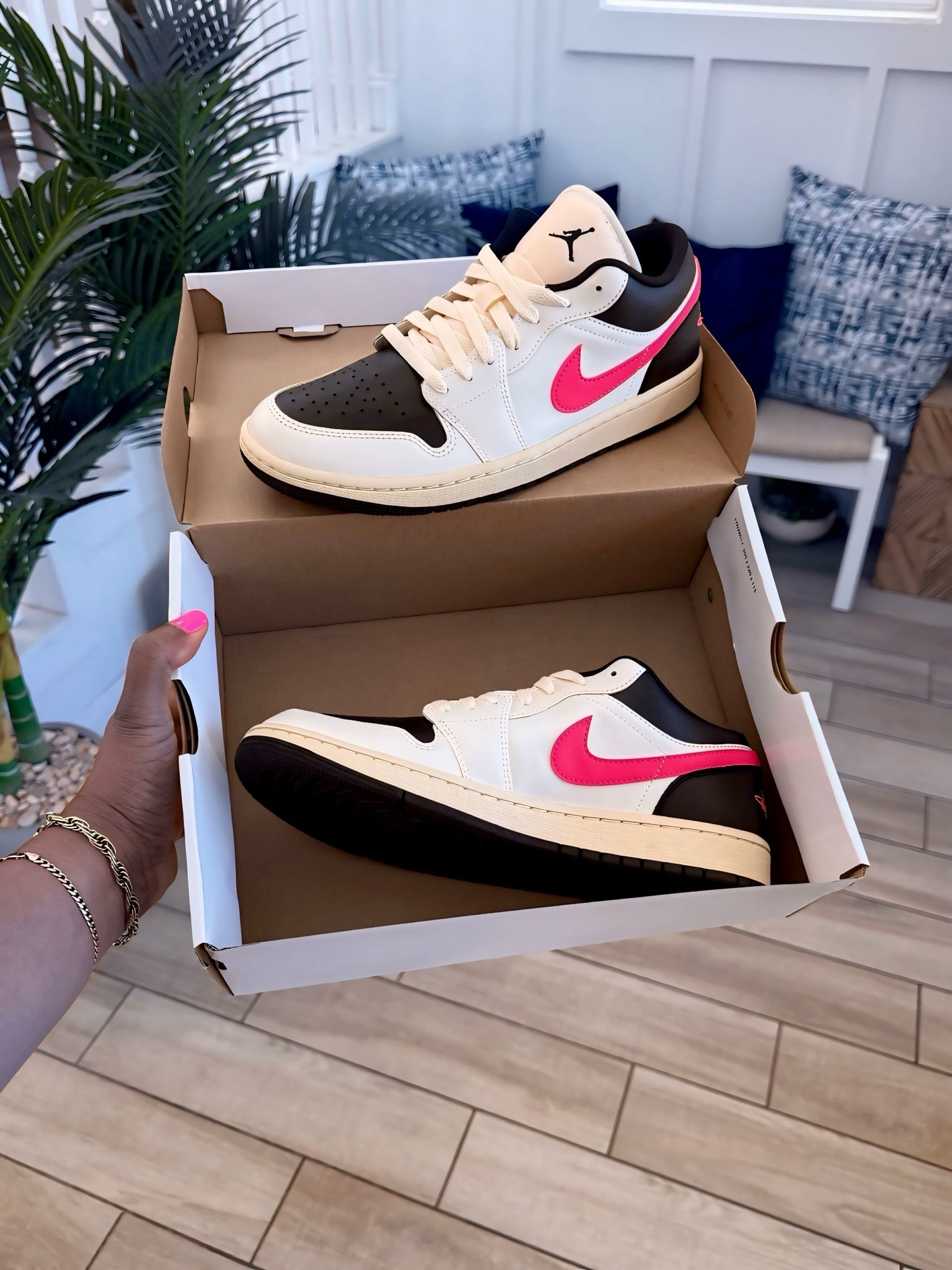 My Jordans finally came! I was so excited to find these Jordans for under $50! Girls, they are so cute! Grab yours while they’re still on deal.

#LTKSaleAlert