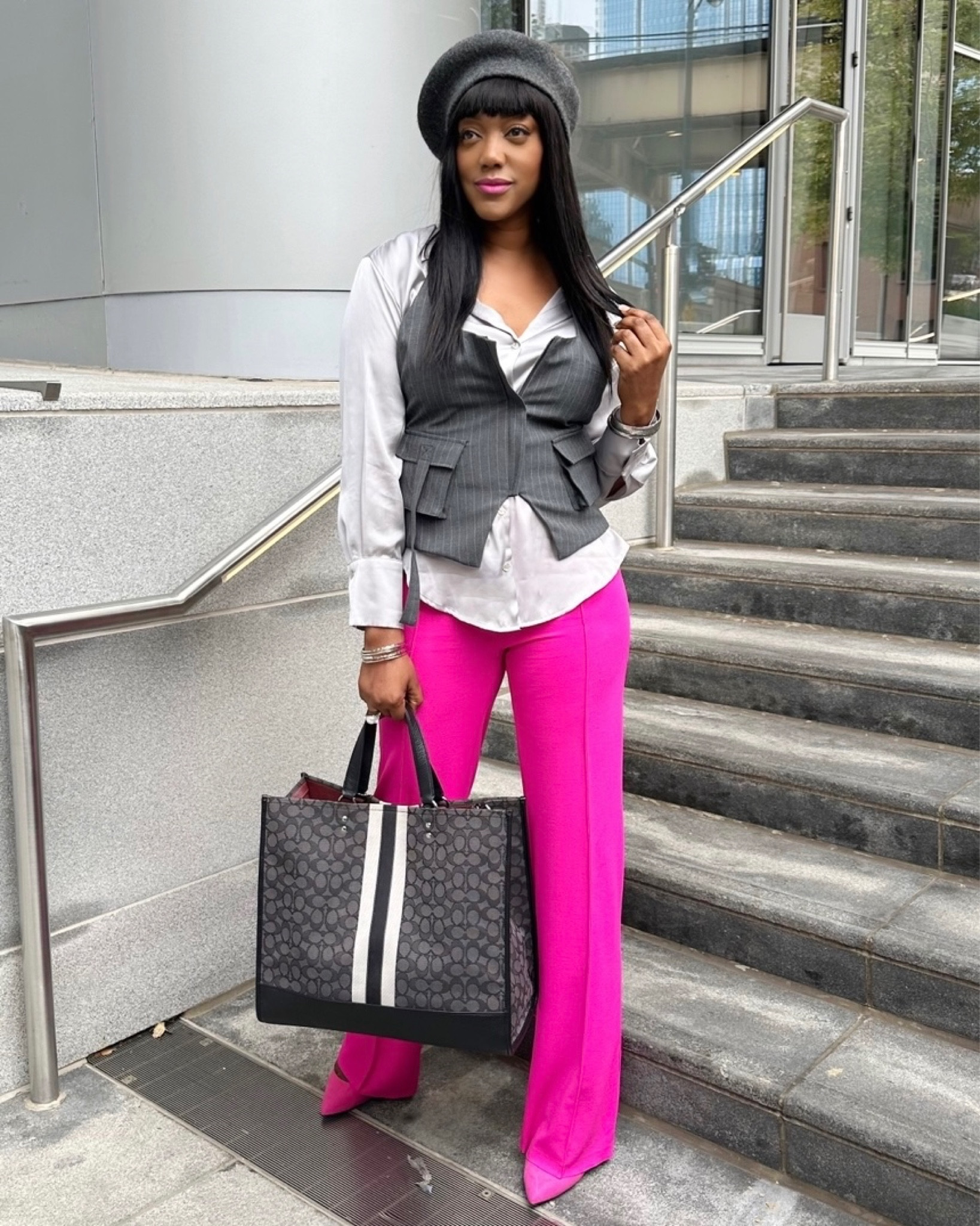 Chic work wear! This outfit is a head turner. If you know, you know.💕🖤💕

#LTKover40 #LTKfindsunder100 #LTKworkwear