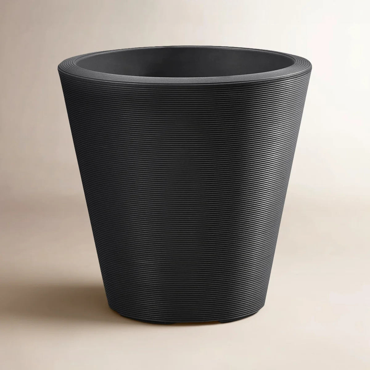 Madison Indoor/Outdoor Modern Round Planter | Wayfair North America