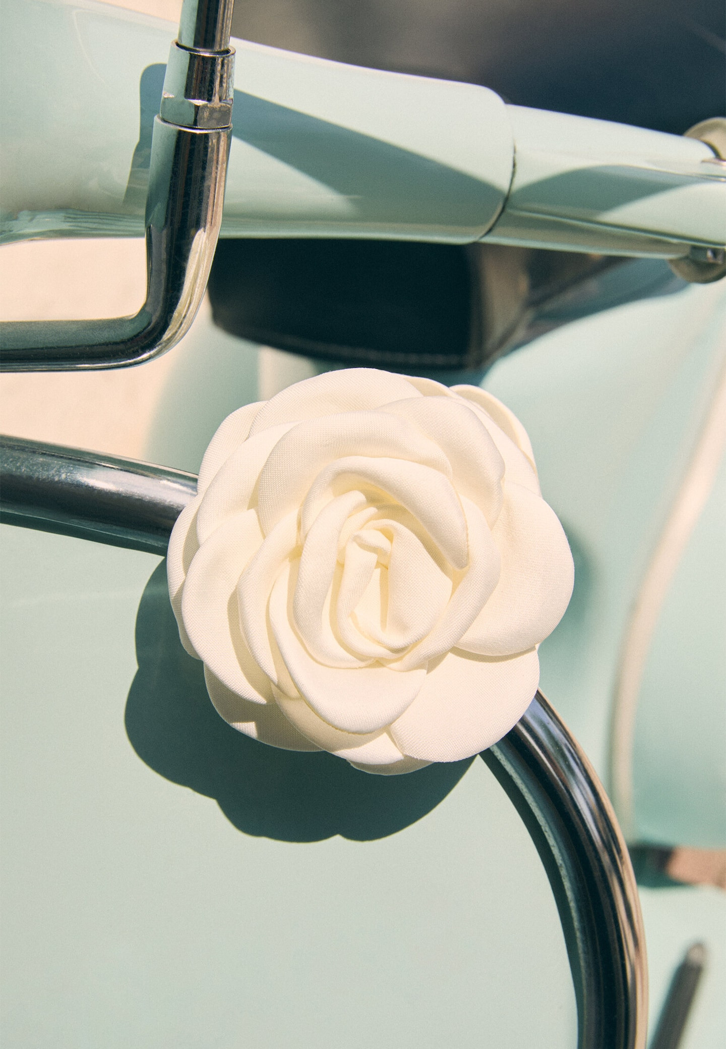Barrette en forme de fleur | Stradivarius (FR)