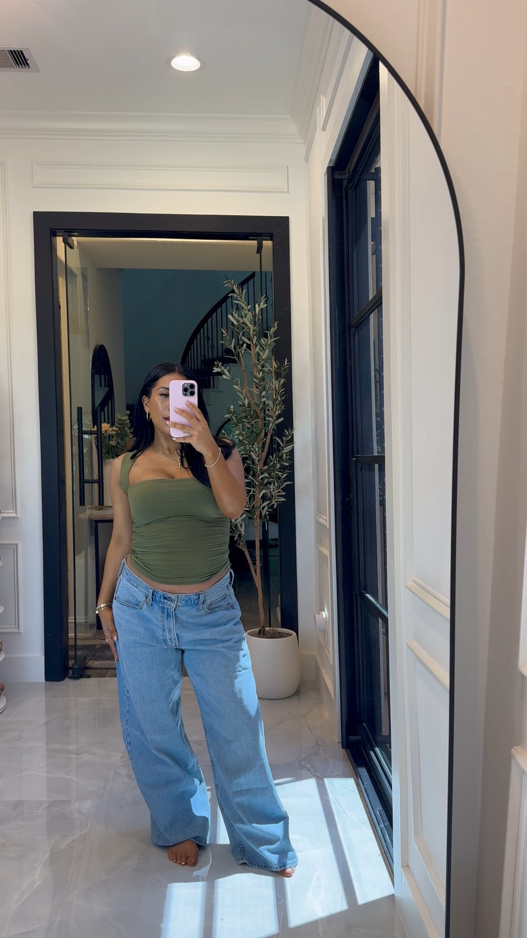 FAVE JEANS FOR THE BUMP!! I sized up 4 sizes to wear throughout my whole pregnancy!! Definitely have room to grow 

Pregnant 
Bump 
Bump style 
Abercrombie 
Denim jeans 
Abercrombie finds 
Non maternity jeans



#LTKBump #LTKStyleTip #LTKFindsUnder50