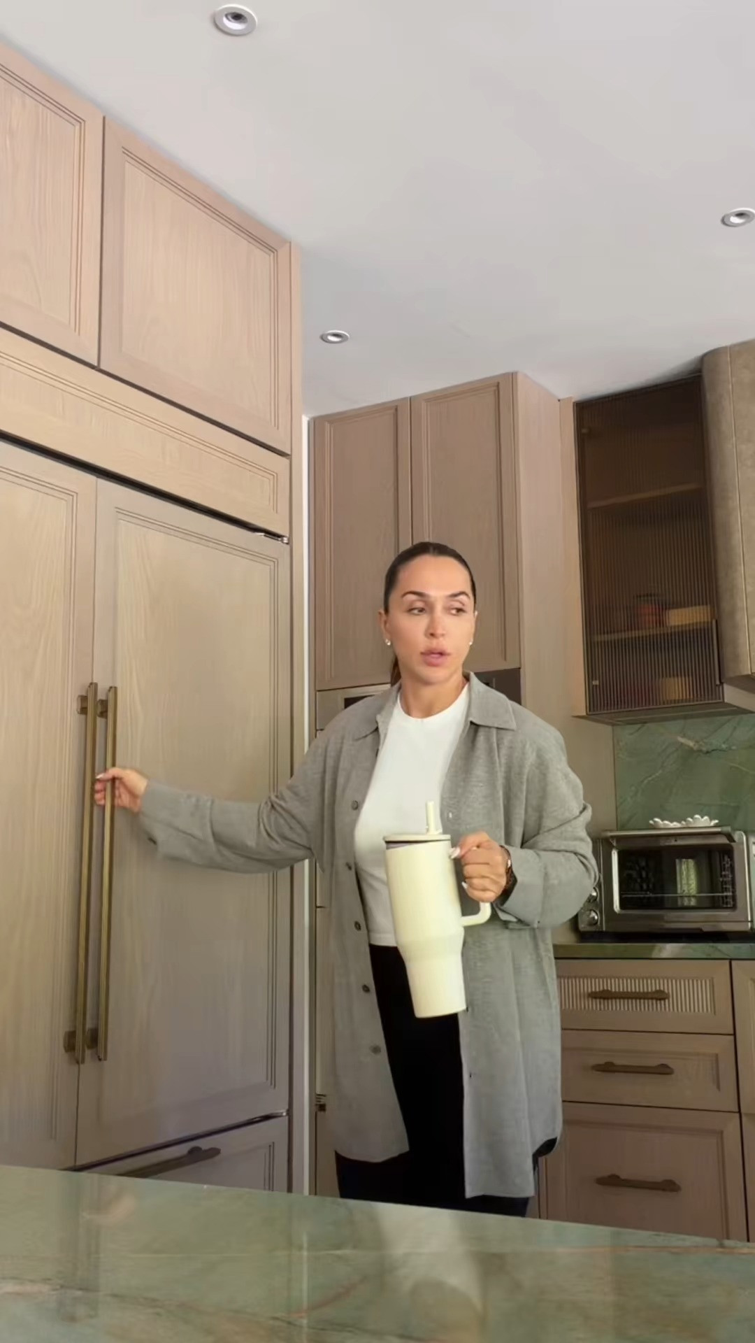 This is what I basically put into my water everyday: one packet of @Promix Nutrition Electrolytes + two scoops @ARMRA for some health revival and I love using my @HYDROJUG really keeps my beverages cool and makes it easy to drink (better than the Stanley Cup) in my opinion… 

 #LTKgrwm #LTKmorningroutine #LTKselfcare