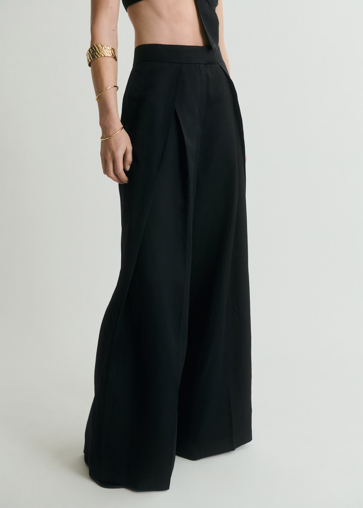 Wideleg pleated trousers - Women | MANGO USA | Mango (US/MX/AU)