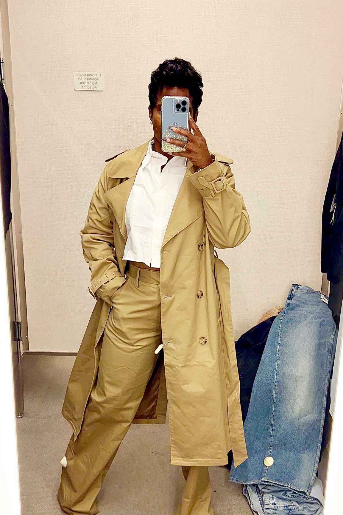 The trend that will never go outta style! A trench coat and wide leg pants

For reference I’m wearing a size XX-Small/ X-Small in the coat. It runs oversized so I sizes down

Size 4 in pants

Size small in shirt

#LTKstyletip #LTKworkwear #LTKsalealert