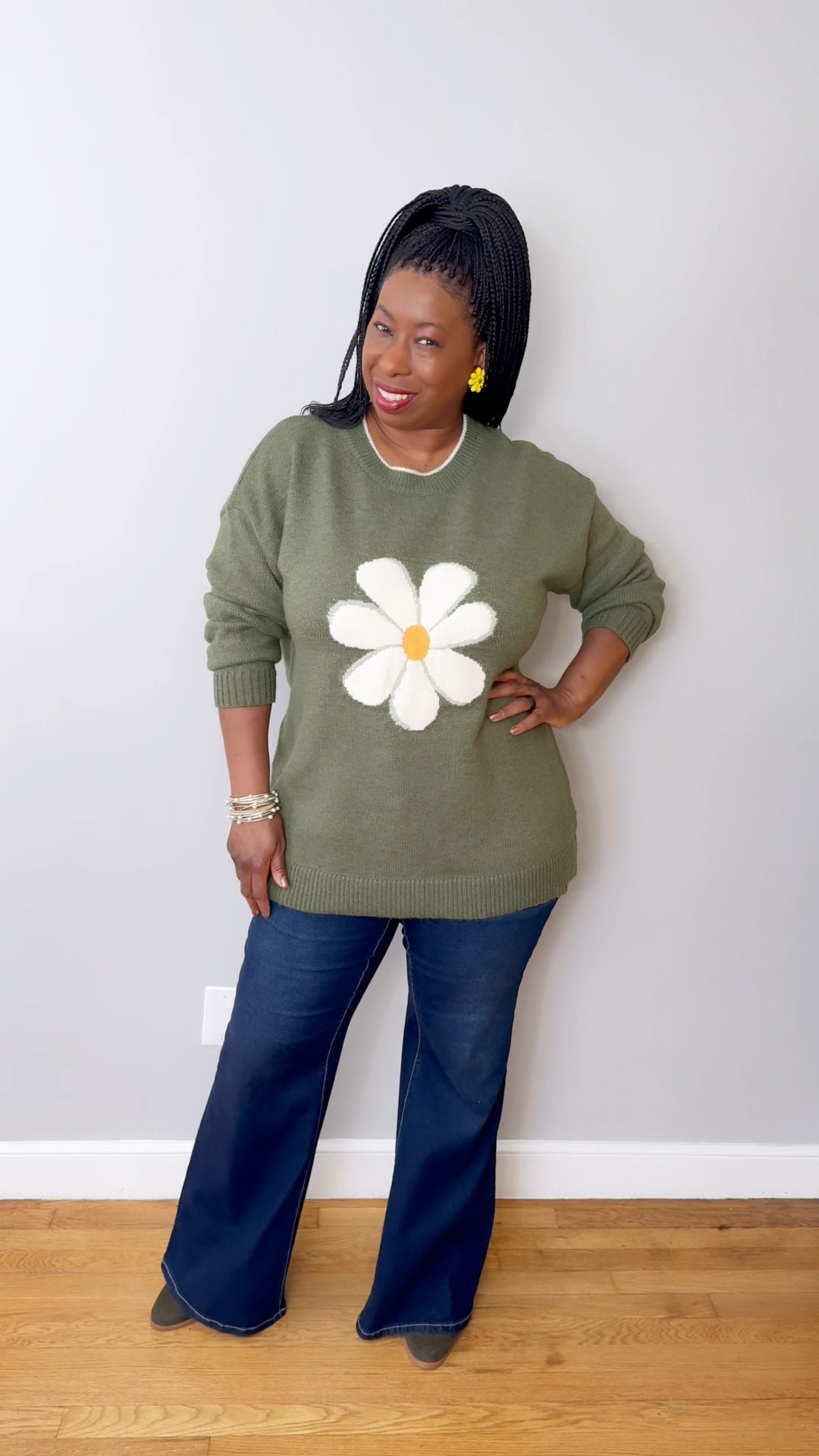 This is the cutest flower sweater. Super soft, comfy, and stretchy🌼

#LTKMidsize #LTKootd #LTKPlusSize