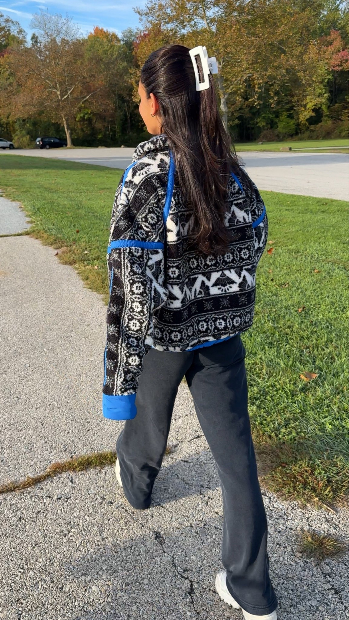 Wearing size XS in fleece & small in pants!