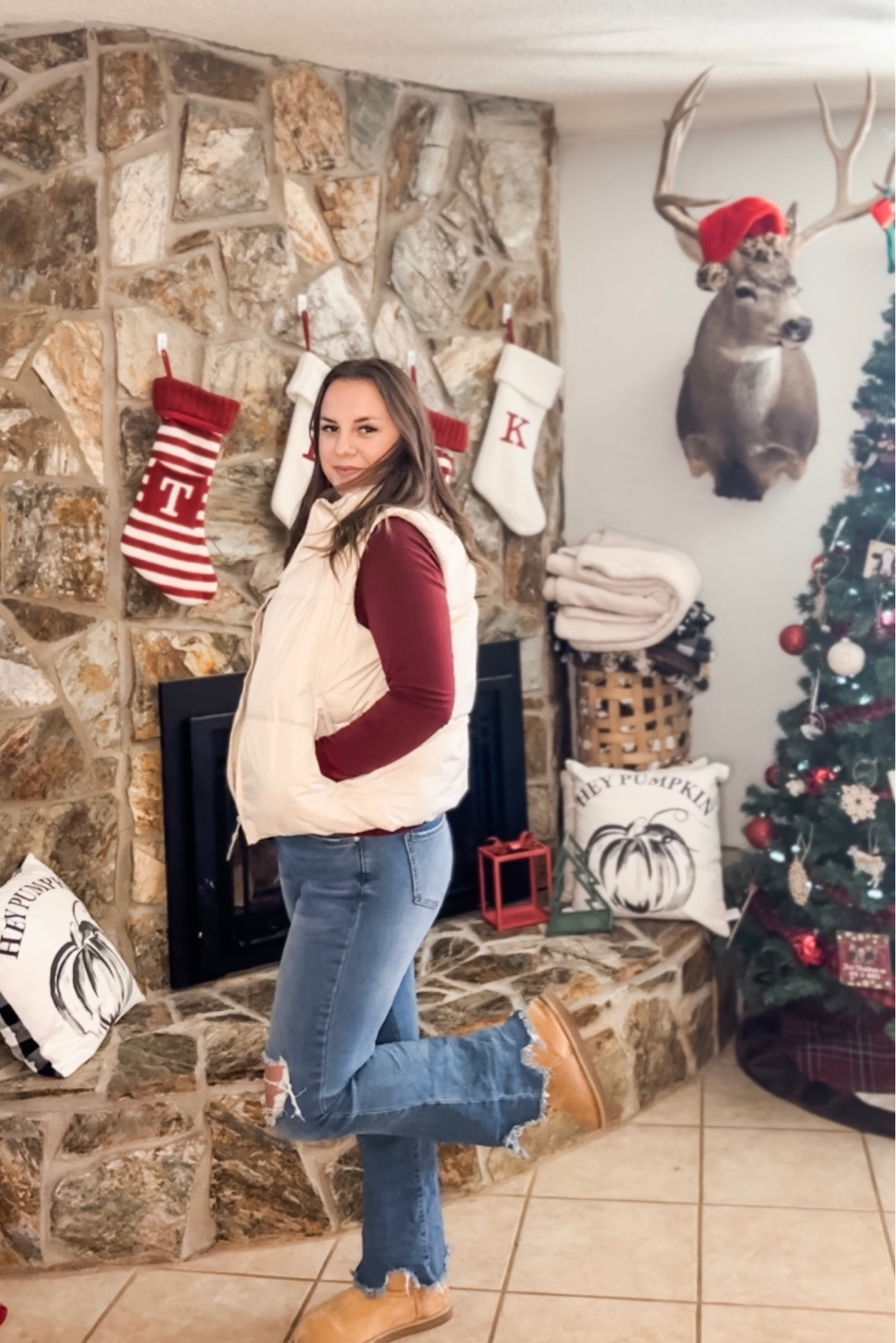 Cozy and casual cold weather outfit! 

#LTKstyletip #LTKfindsunder100