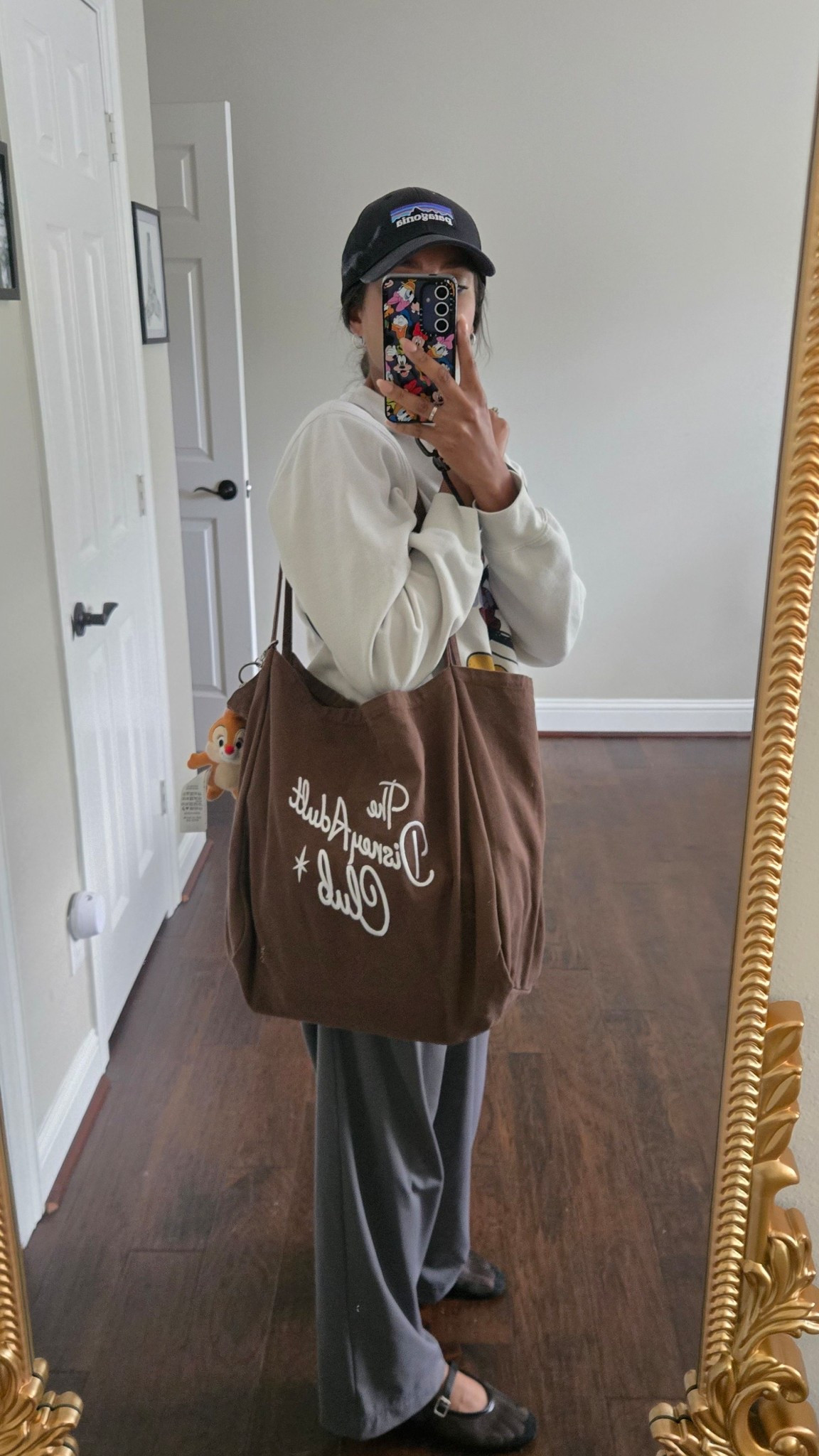 I just have on a lot of stuff! 😂 Check out the links below for this Disney cornucopia 👇and my favorite park pants!

#LTKTravel #LTKootd #LTKdayinmylife