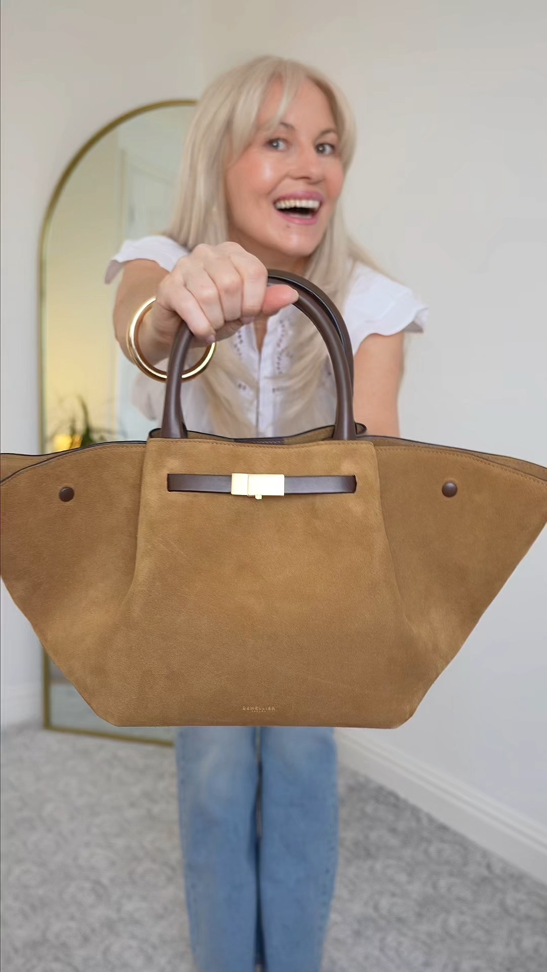 Styling my Demellier New York Midi 


#LTKspring #LTKover50style #LTKpetite