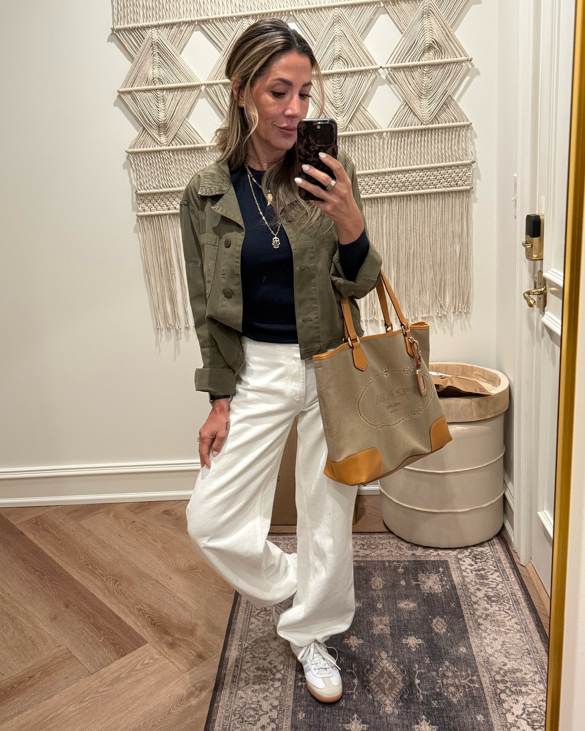 Love this low rise denim! Wear the bottoms cinched or loose. I’m in a size 25.

#LTKootd #LTKOver40