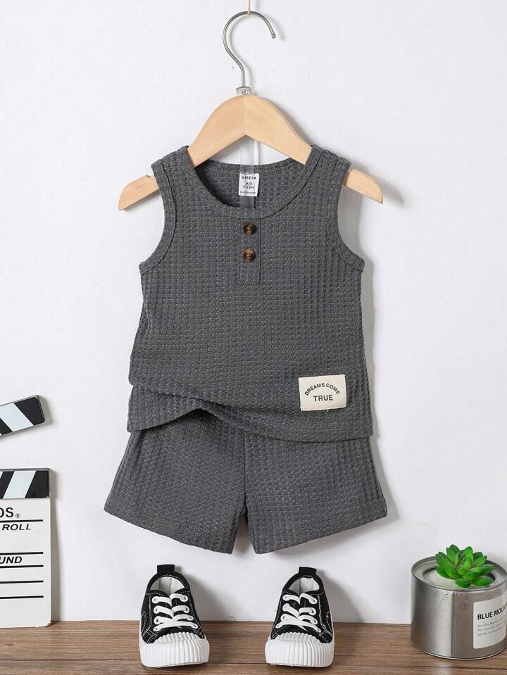 Baby Boy Letter Patched Detail Waffle Knit Tank Top & Shorts | SHEIN