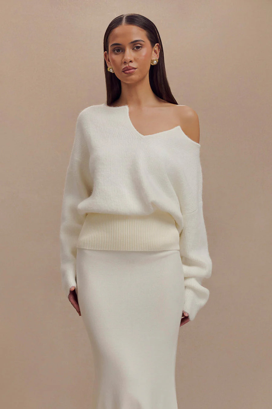 Jenelle Fluffy Oversized Jumper - Ivory | MESHKI US