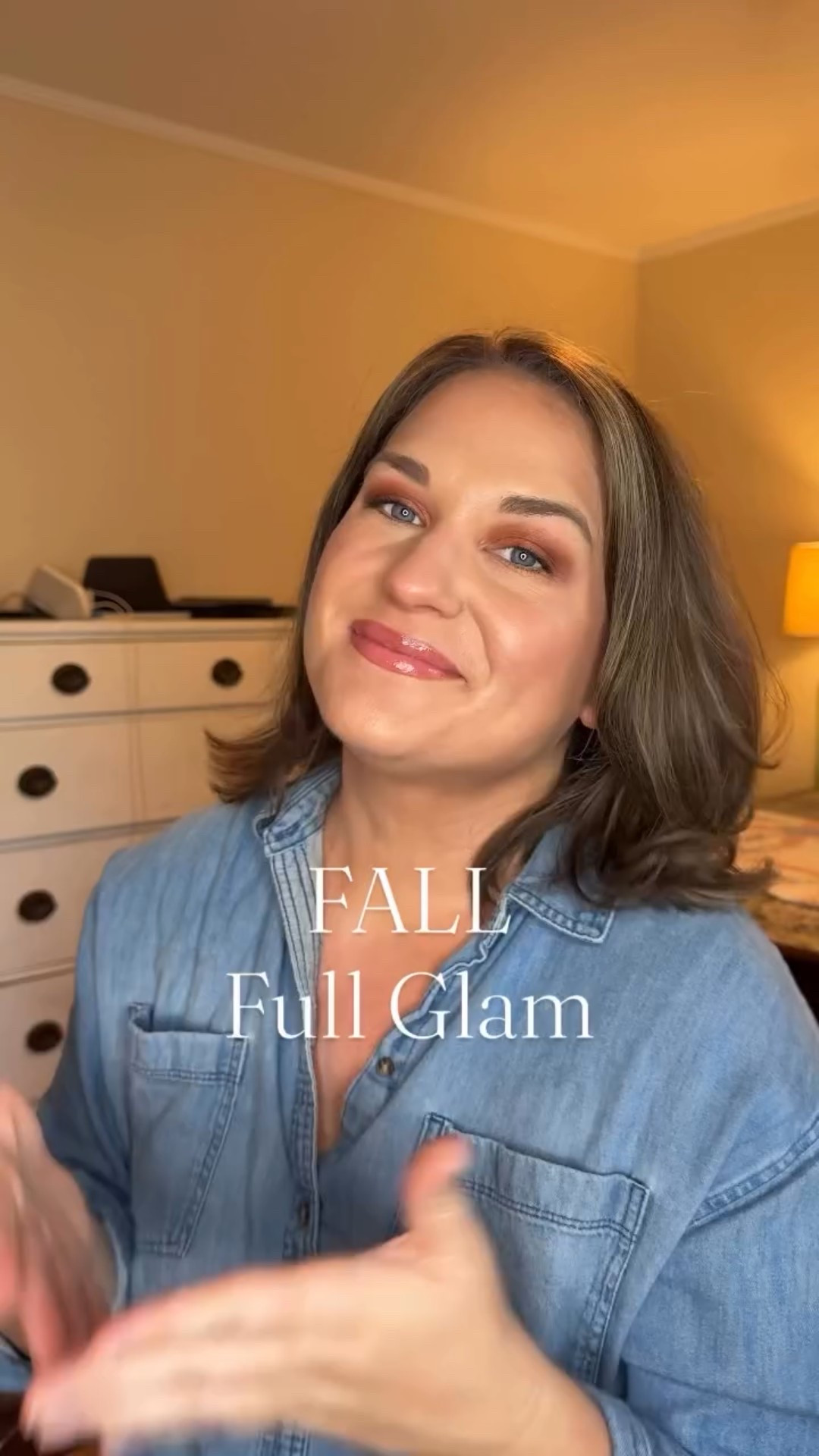 A fall full glam moment! 🍁🤎 Loving how this makeup turned out! 
.
@bubble #bubble, #milkytoner, #affordableskincare, #bubbleskincare, #bubbleconfidence #grwm