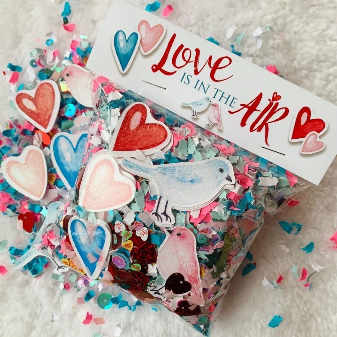 Love is in the Air Confetti Bag | Ellie and Piper