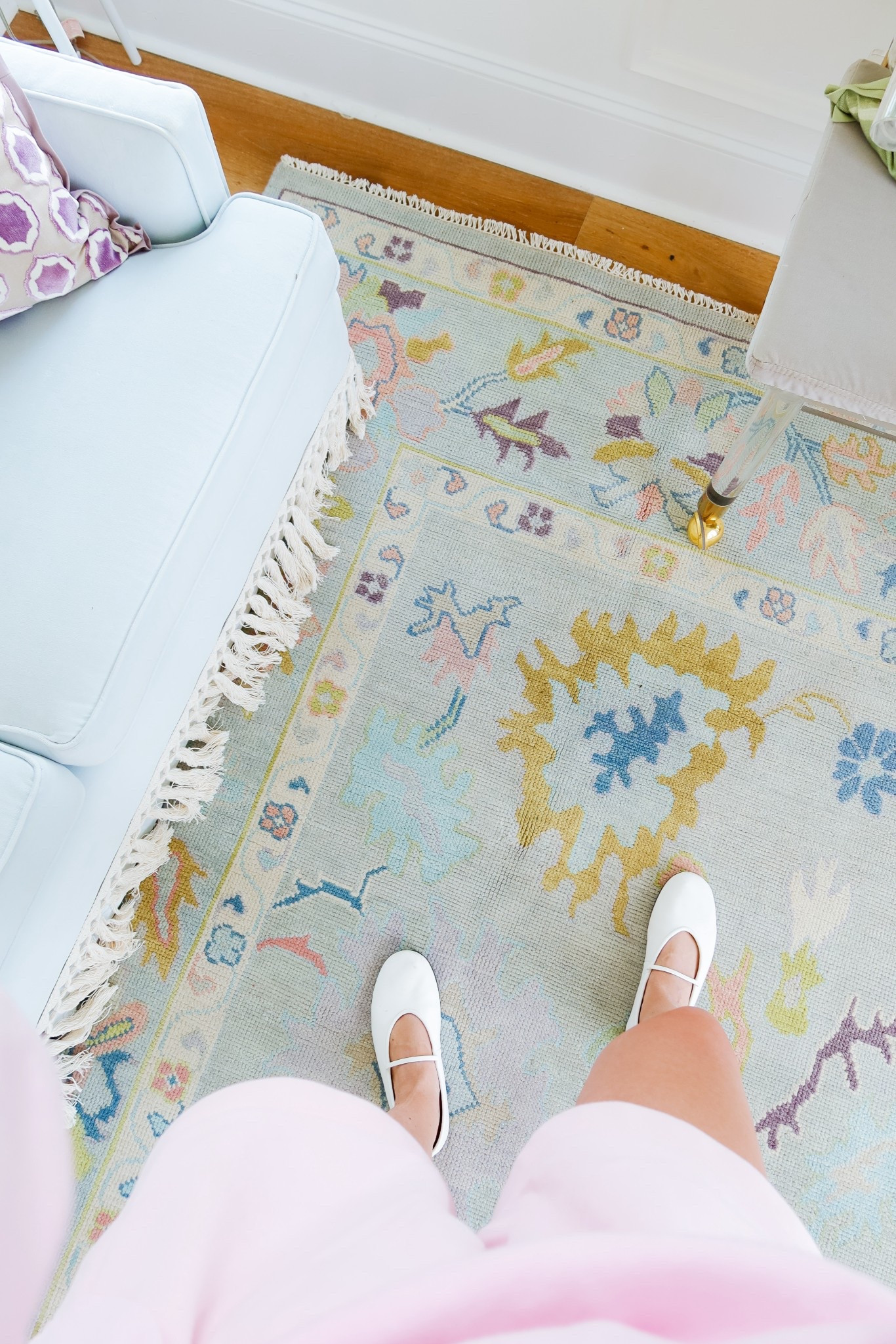 White ballet flats 

#LTKTravel #LTKShoeCrush #LTKParties