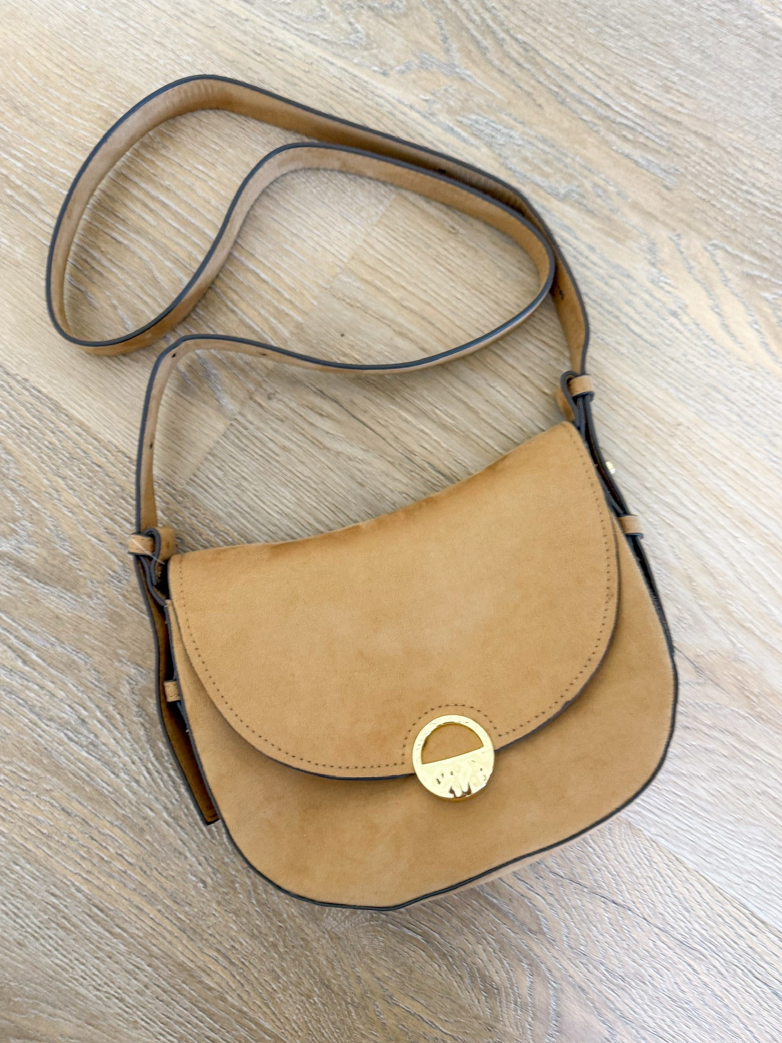 This Walmart crossbody is such a good everyday bag when you want something hands free without carrying a full size purse. The compact shape still gives you room for the essentials, and it works with casual outfits, travel days, or errands.

Walmart crossbody bag, Crossbody purse, Walmart fashion, Everyday bag, Affordable handbag, Casual accessories, Fall accessories, Travel bag, Hands free purse, Everyday style, Walmart finds, StangandCo

#LTKootd #LTKSeasonal #LTKTall