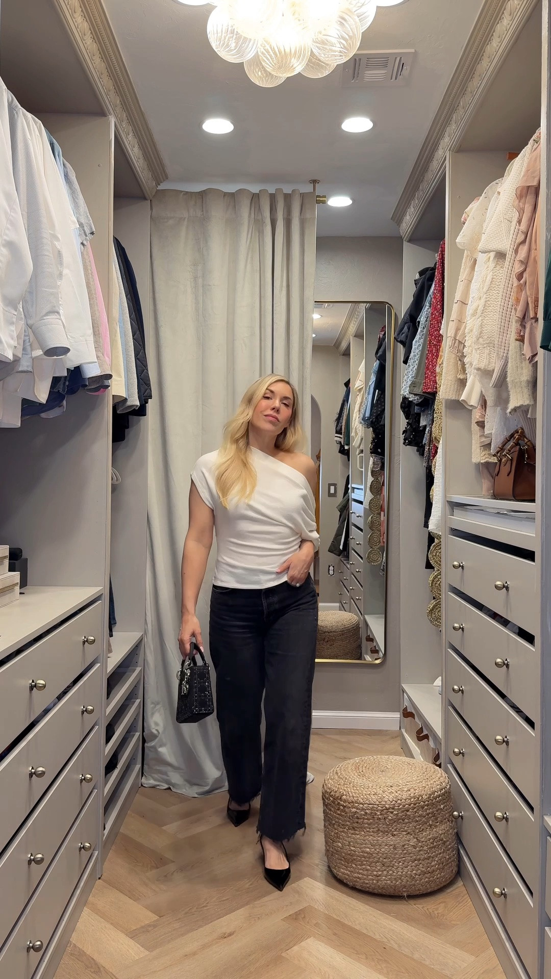 Love the shape of this top and these jeans have a great fit

#LTKSaleAlert