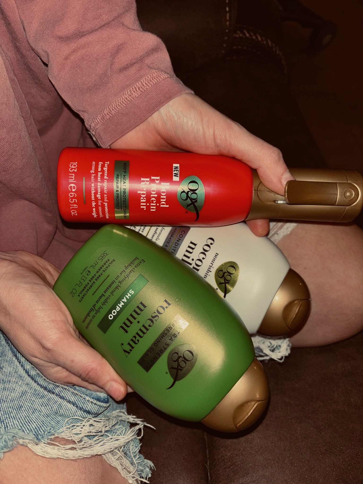Picked up some new hair products today because my routine needed serious help!
Trying this OGX trio:
💚 Rosemary Mint Shampoo – scalp reset incoming +this is a long lost bff
🤍 Coconut Miracle Oil Conditioner – praying for soft ends
❤️ Bonding Plex Spray – goodbye breakage?? ✨🤞

#NewHairDay #OGXObsessed #BeautyOnABudget #HairRoutineRefresh 

#LTKFindsUnder50 #LTKselfcare #LTKgrwm #LTKBeauty
