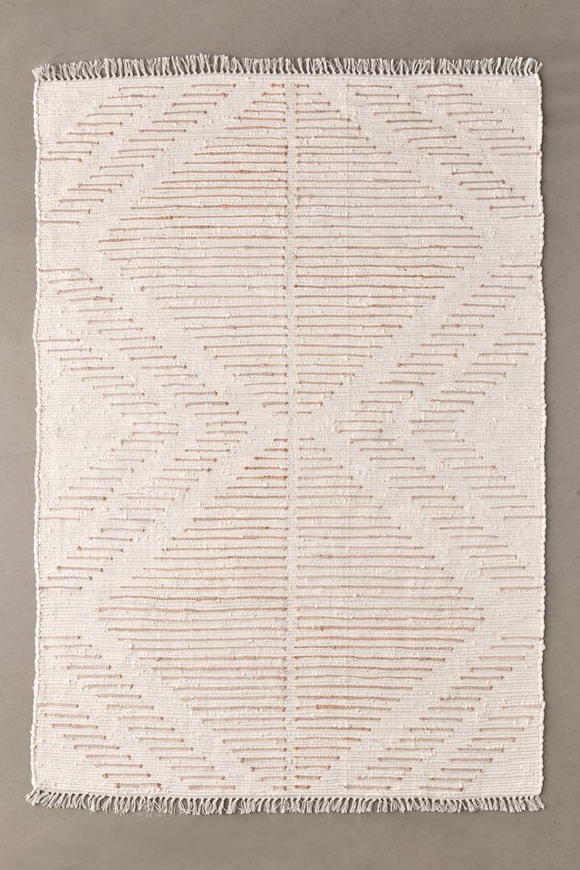 Schafer Woven Rug | Urban Outfitters (US and RoW)