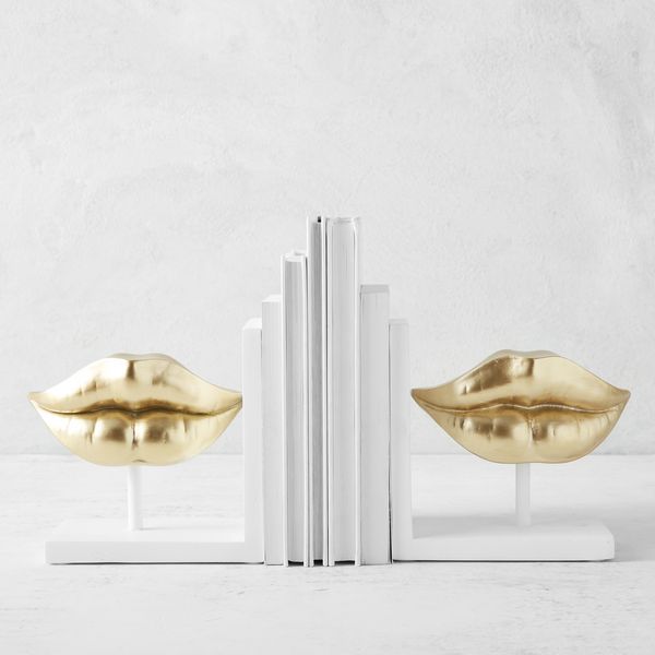 Kiss Bookends | Z Gallerie
