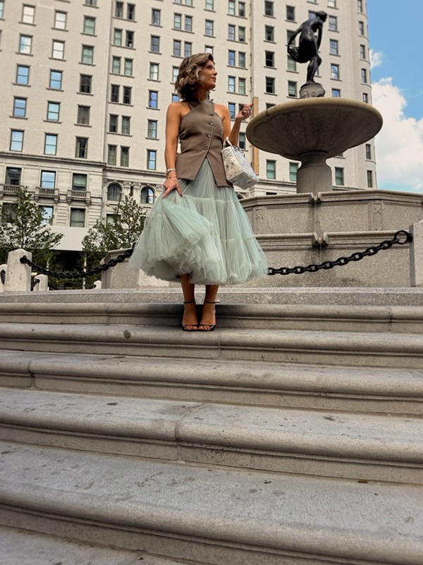 Had to channel Carrie Bradshaw for NYFW!!🥰





Fall outfits women, tulle skirt, ootd, nyc, ltknyfw, vest, structured, fun fashion, justclassicallycassidy 

 #LTKNYFW #LTKootd #LTKSeasonal