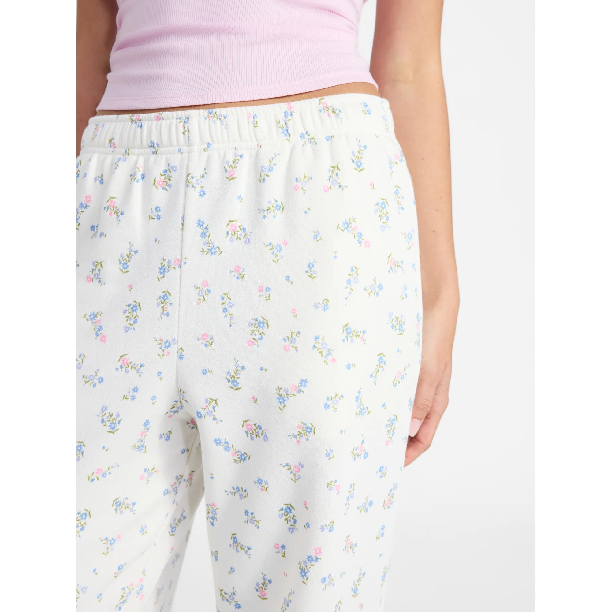 No Boundaries Printed Fleece Joggers, 29'' Inseam, Women's XXS-XXL | Walmart (US)