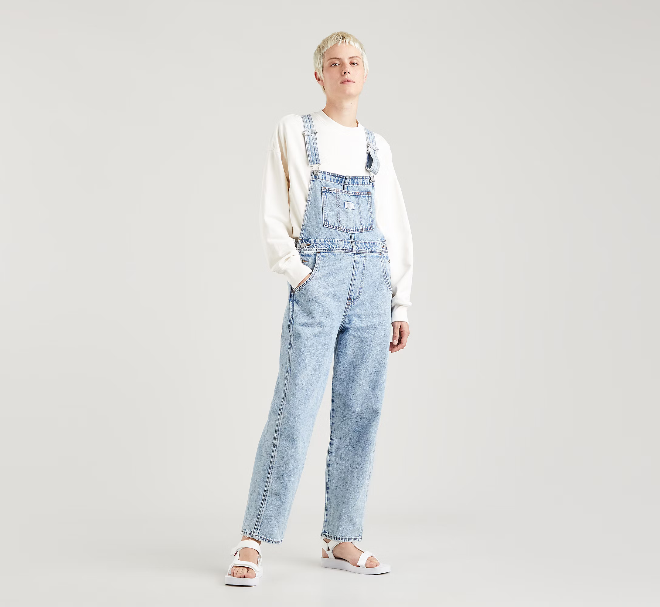 No Stone Unturned - Medium Wash | LEVI'S (US)