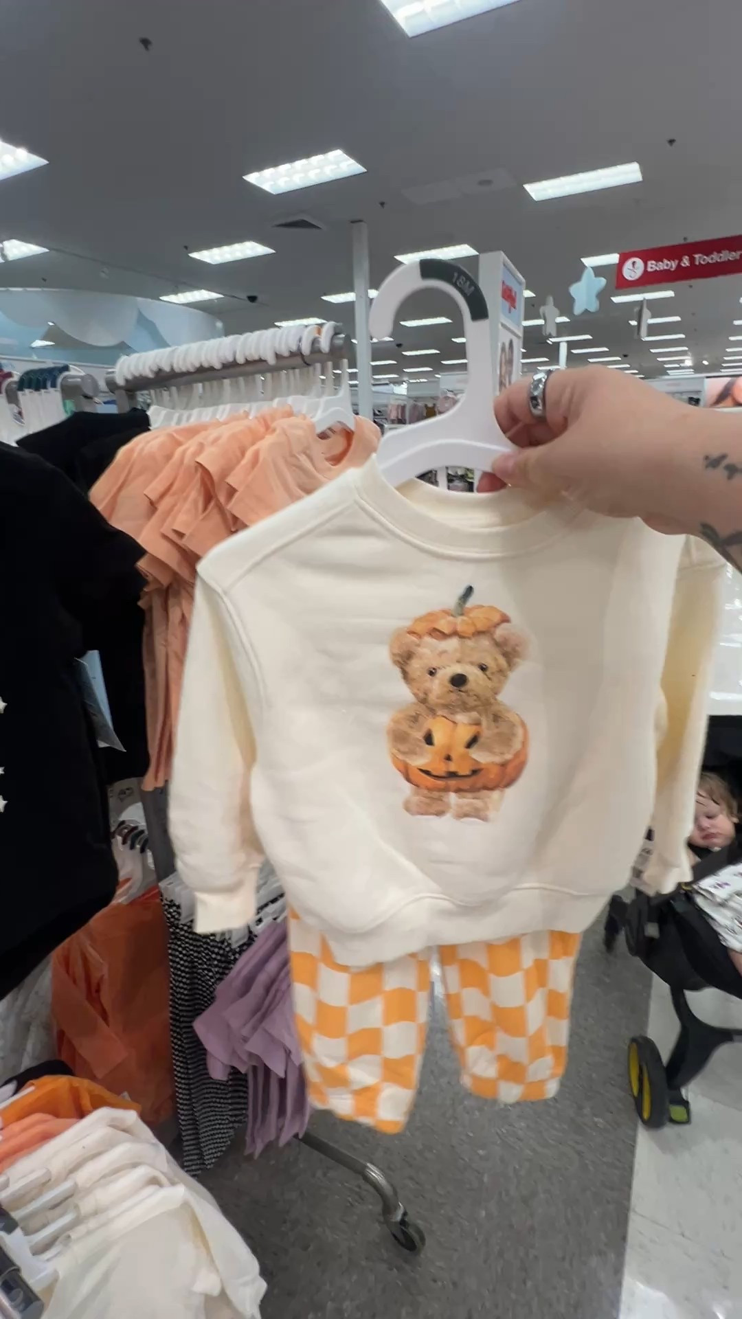 Halloween legging & sweatshirt set! Super cute for fall. 🎃 

#LTKSeasonal #LTKFamily #LTKKids