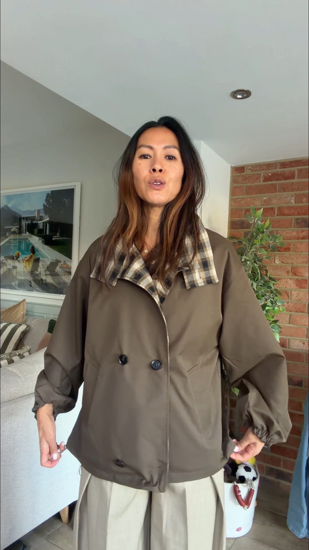 How nice is this reversible trench in chocolate brown with the check! Love the shape, drop shoulders, sleeves and drawstring cord to cinch in foe a bubble hem look! I wear size small!

#LTKFashionMonth #LTKautumn #LTKuk