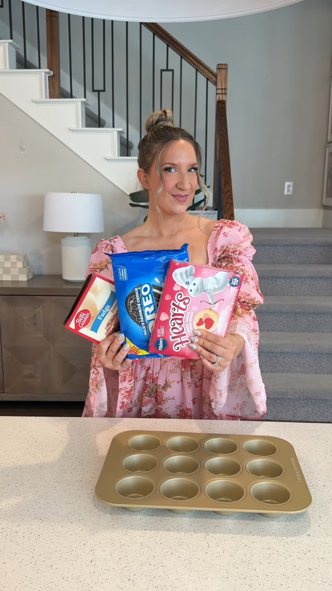 3-layer brownie bites💕This is one of the best desserts ever! Perfect to bring to a galentines party or even make them for date night at home. Everyone will be asking you to make these again! Save & share with someone you want to make these with & follow along my page for more ideas♥️🩷
•
WHAT YOU NEED:
• pillsbury valentine sugar cookies
• oreos
• brownie batter
• valentine sprinkles 
• muffin tin & liners
•
DIRECTIONS:
1. Place liners in muffin tin. Put one sugar cookie in each tin for the bottom layer. 
2. Next add an oreo on top of each sugar cookie. 
3. Mix brownie batter according to directions and pour on the very top of each one. 
4. Add sprinkles on top & bake in the oven at 350 for 15-20 minutes. Enjoy!
•
•
#valentineideas #dessertidea #easydessert #cookierecipe #partyideas #valentinestreats #cozykitchen #brownies #partyfood #valentinesbaking

#LTKfoodie #LTKSeasonal