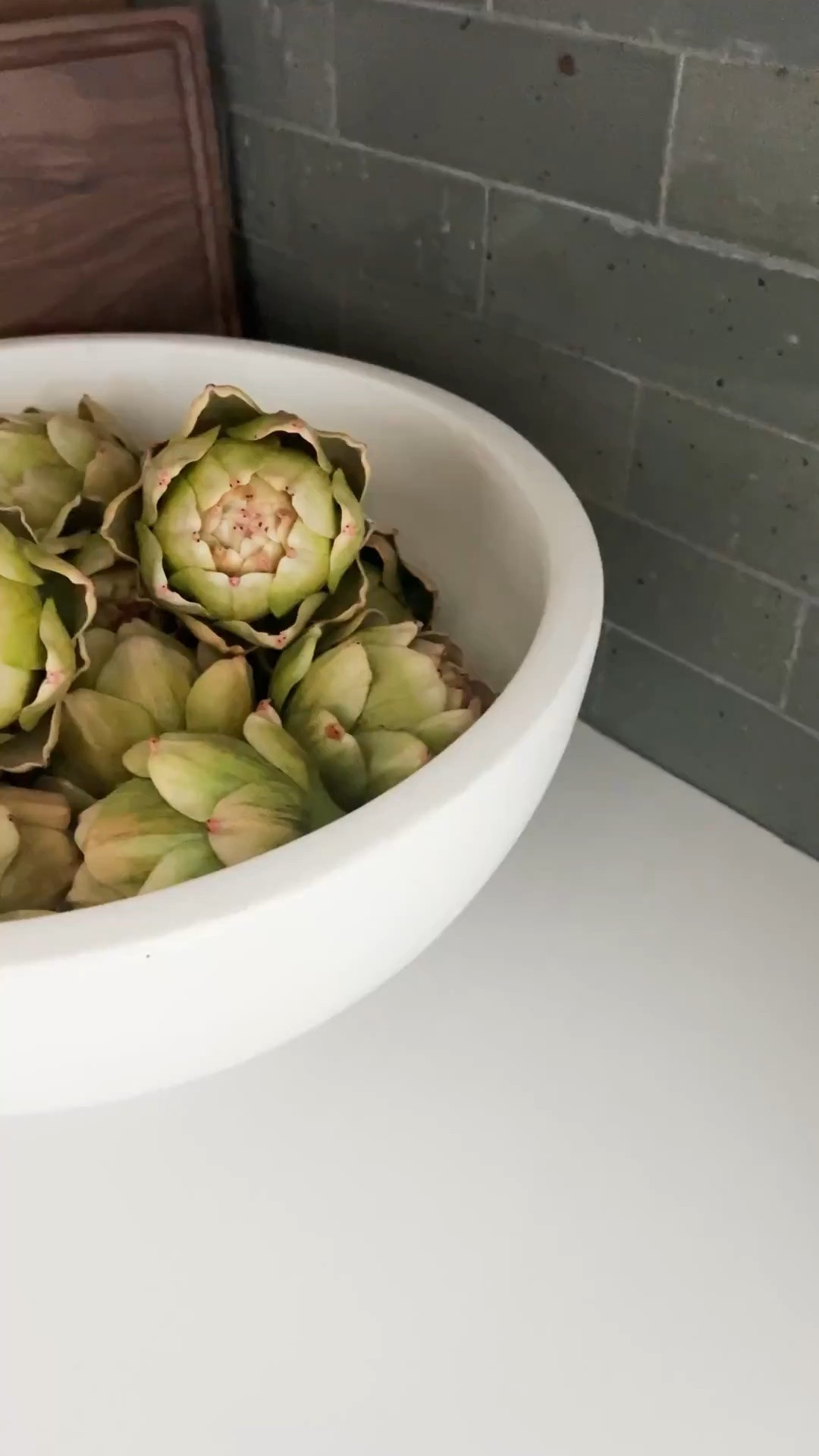 A decorative bowl is one of those kitchen pieces that adds both function and style. I love using one on a kitchen island or counter for fruit, seasonal accents, or simply as a beautiful detail that makes the space feel more collected.

decorative bowl, kitchen decor, kitchen island styling, fruit bowl, countertop decor, neutral kitchen decor, home accessories, organic home decor, timeless kitchen design, fall kitchen decor, kitchen styling ideas, girlonthehudson

#LTKSeasonal #LTKdayinmylife #LTKHome