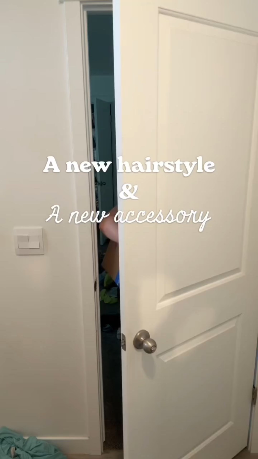 I had to get ready for a video call, but I’ve been sick and miserable so I had to pretend I wasn’t. 

This hairstyle did not end up as a tutorial because I didn’t like it, sorry. 😂

Hair supplies from @theponypick 
Set from @altair.the.label 
#longhair #lifestylecontent #endometriosis
