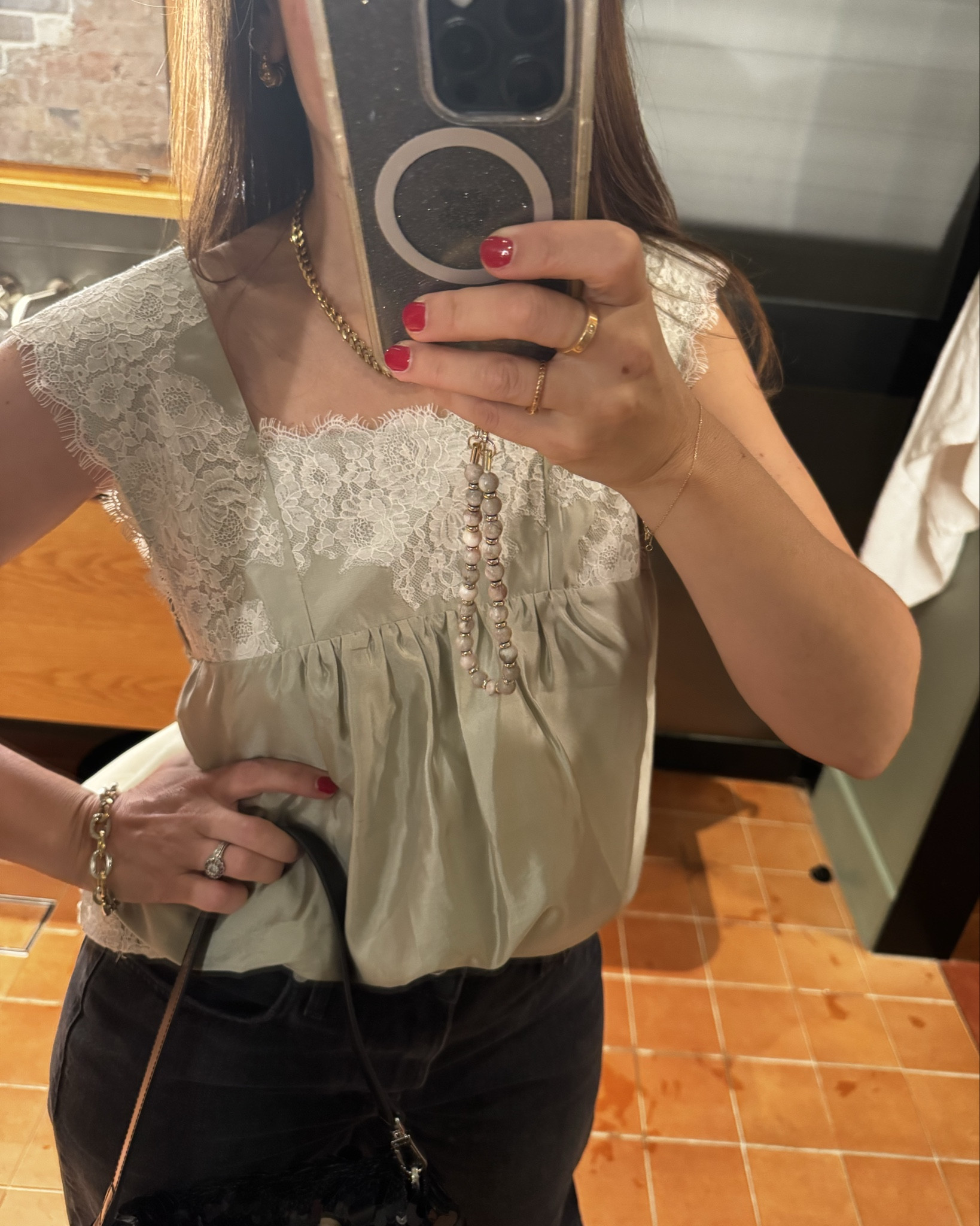 Jeans and a cute top. Top by Posse, jeans by Citizens of Humanity. ❤️

#LTKjeans #LTKdatenight #LTKaustralia
