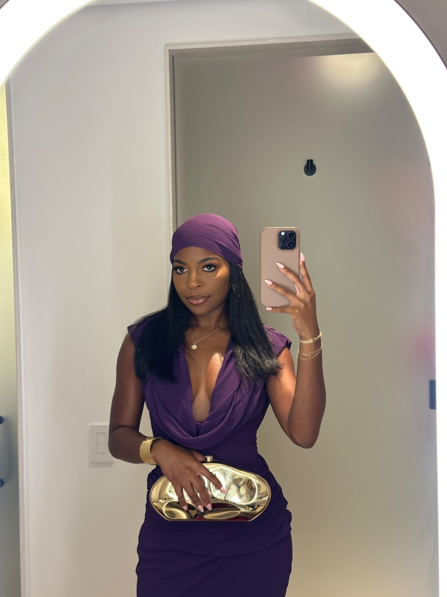 Makeup of the nightt

#LTKNYFW #LTKFallSale #LTKCon