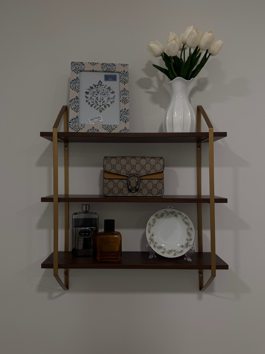 proof that a simple DIY can make a space feel so much more custom 🤍

#LTKdayinmylife #LTKHome