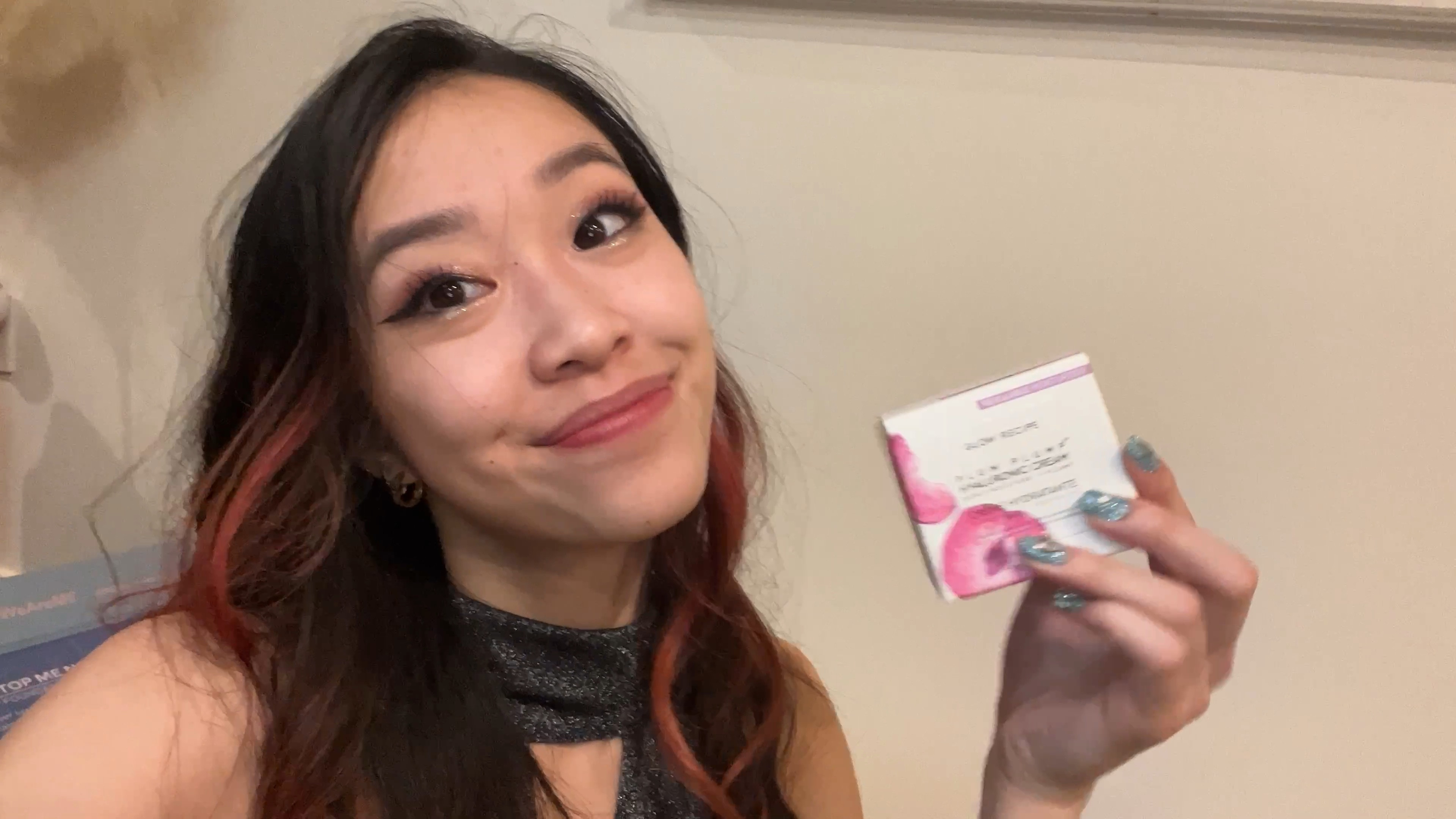 🌸Refillable containers for the win! I love sustainable skincare. When I saw that one of my favorite Asian owned beauty brands available at Sephora, Glow Recipe, was making their iconic moisturizers in a refillable container, I had to grab one. This is so great for any type of skin including combo skin, so definitely check it out. 
