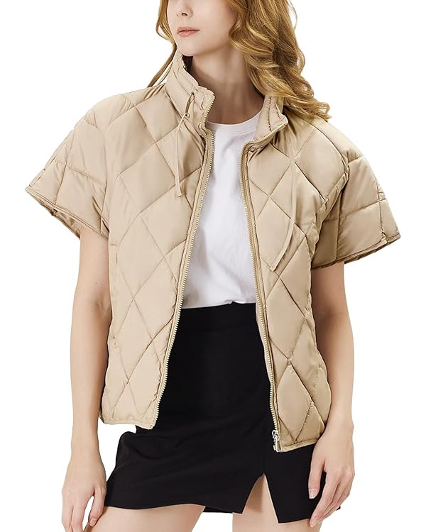 Women's Puffer Vest Short Sleeves Lightweight Outerwear Vests Quilted Jacket Coat with Pockets | Amazon (US)