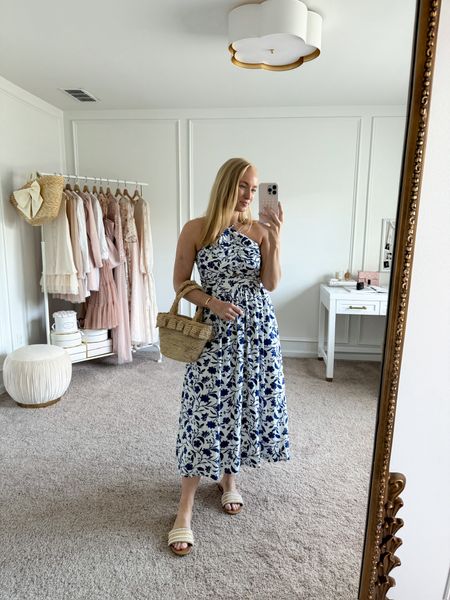 This is such a pretty vacation midi dress from Walmart! I have it paired with my go-to target sandals and J.Crew bag. Wearing size small. Summer dresses // vacation dresses // resortwear // casual dresses // Walmart dresses // Walmart finds // Walmart fashion // Target sandals // comfortable Sandals // summer bags // J.Crew straw bags

#LTKSeasonal #LTKStyleTip #LTKFindsUnder50