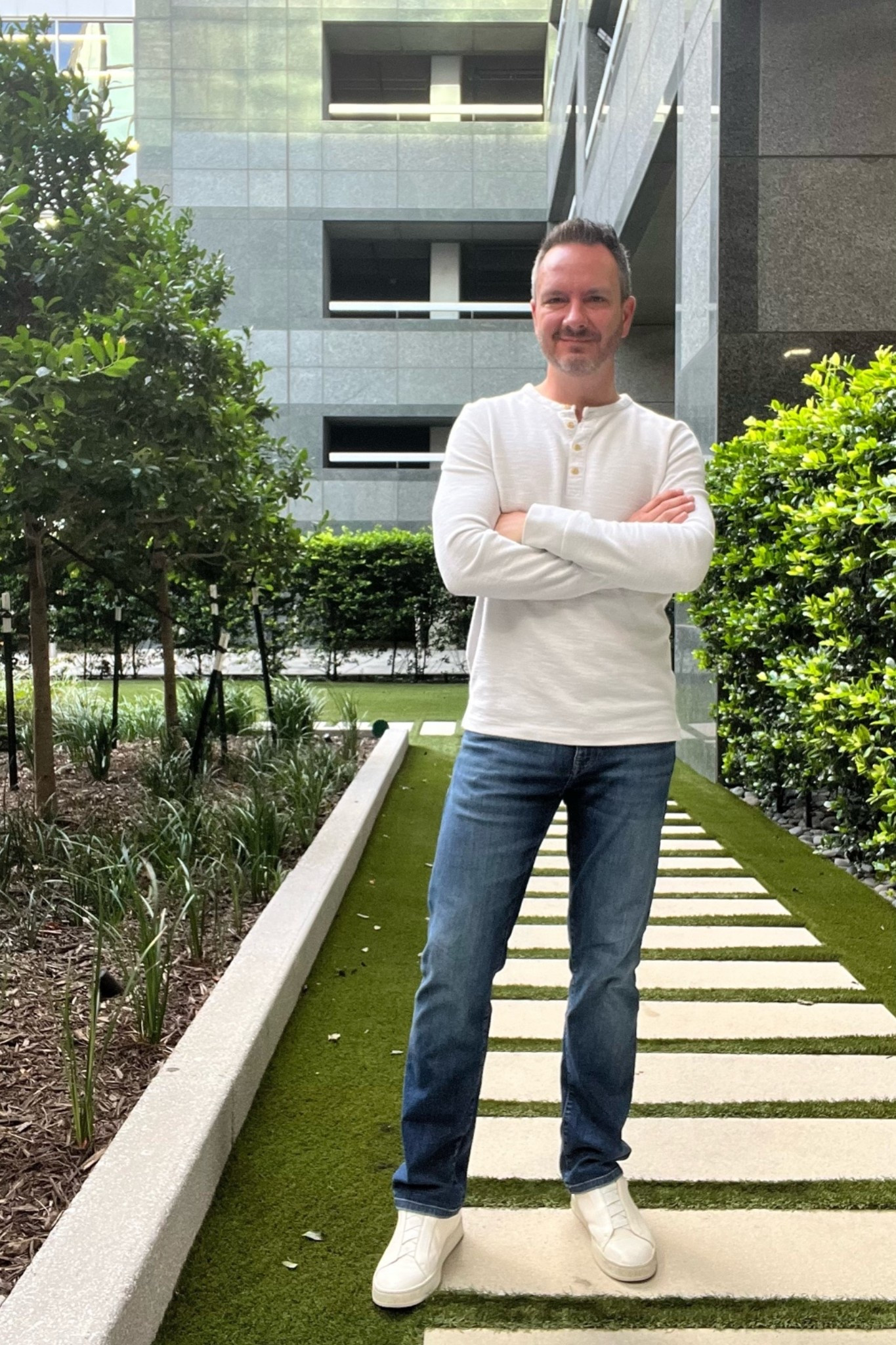 Casual Friday outfit for the office. Henleys are such a flexible dress up / dress down option and a great fall transitional piece. Jeans are from @macys

#LTKMens #LTKootd #LTKOver40