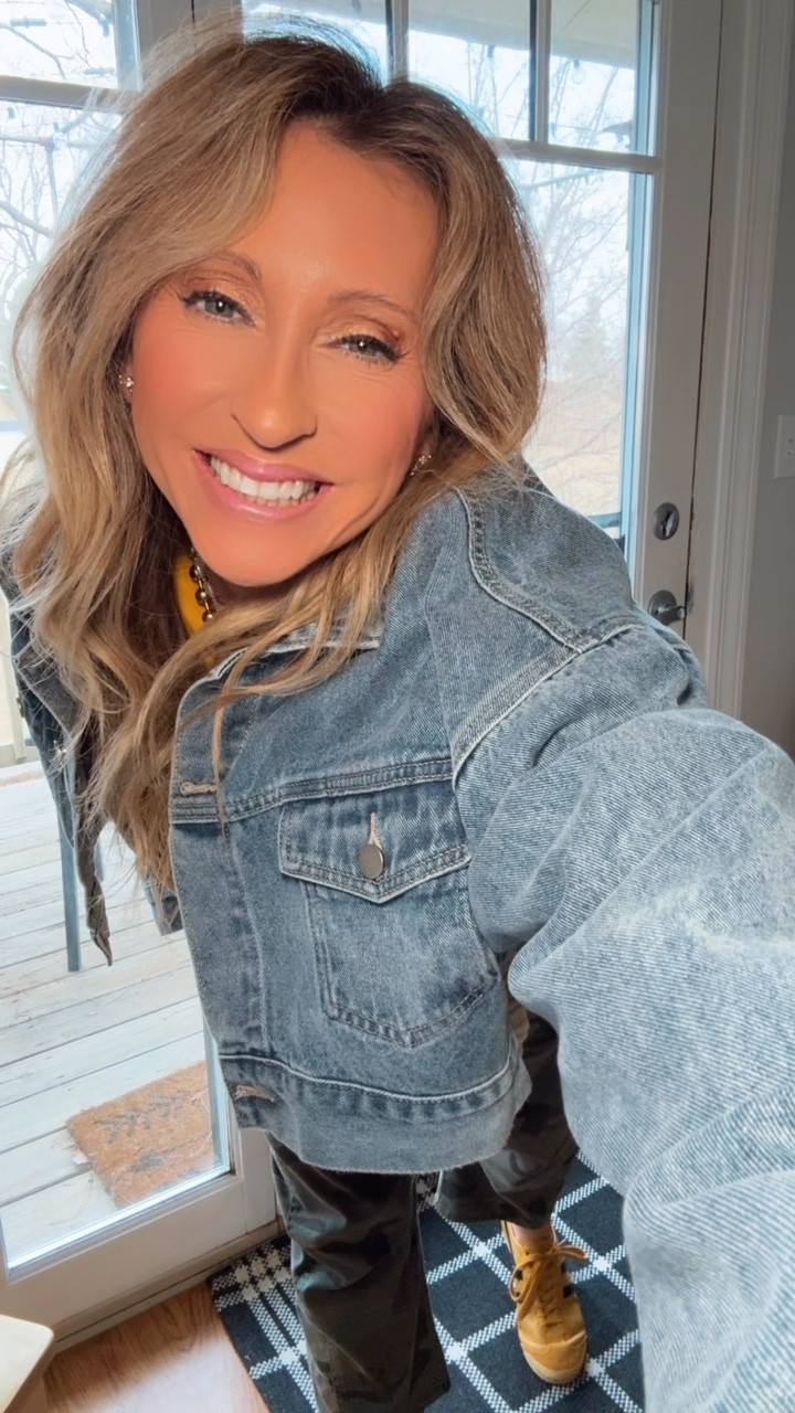 Camo is one of my favorite prints to style… loving this fun Tuesday combination…
Use code LINDSAYSAVE35 at VICI
Use code LINDSAYJ for Made By Mary jewelry 
Use code ANOTHER_DAY_ANOTHER_OUTFIT for James Michelle jewelry 


#LTKgrwm #LTKootd