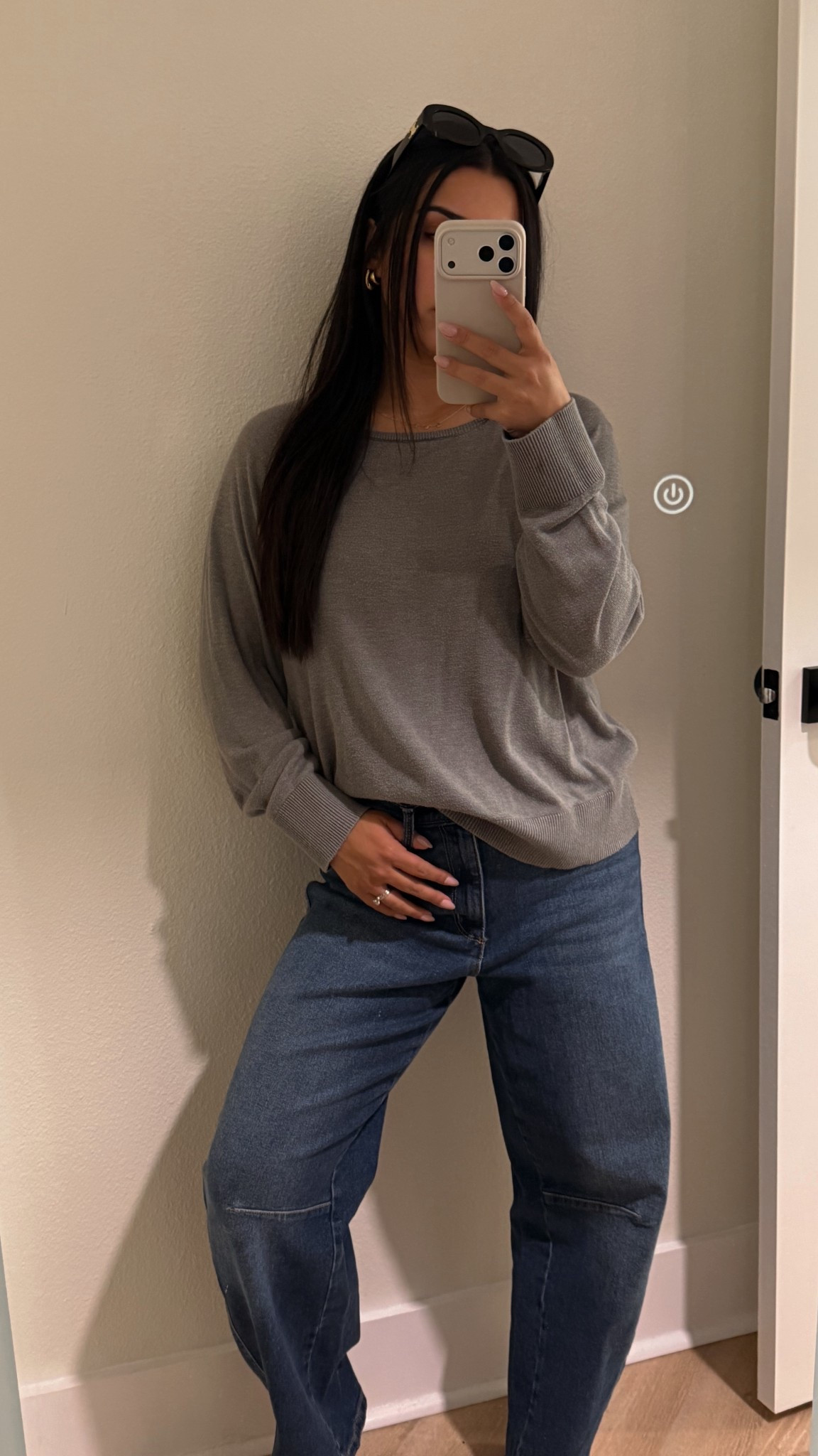 Mom life OOTD 

#LTKmomlife #LTKootd #LTKFindsUnder50