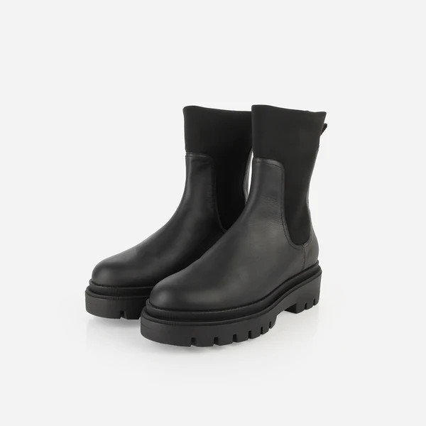 The Three-Season Boot Black Water Resistant | Poppy Barley