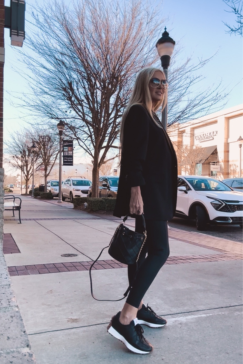 Walmart men’s blazer size M 
HONEYLOVE leggings size small
New balance 327 size 8 tts 
Tory Burch Fleming bag small
Gucci sunglasses on sale 

#LTKsalealert #LTKitbag #LTKshoecrush