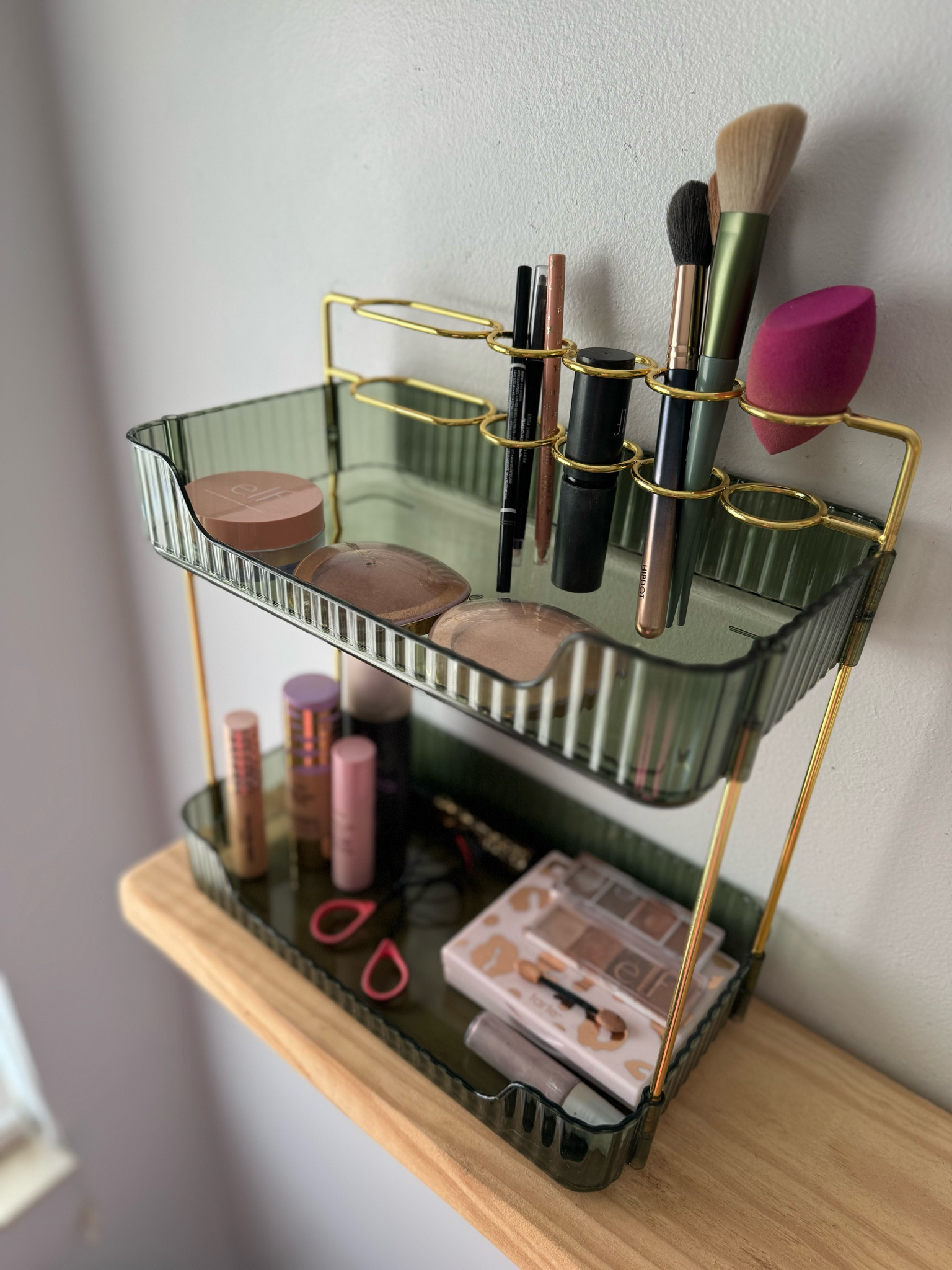 Makeup organizer! 

#LTKfindsunder50 #LTKbeauty #LTKhome