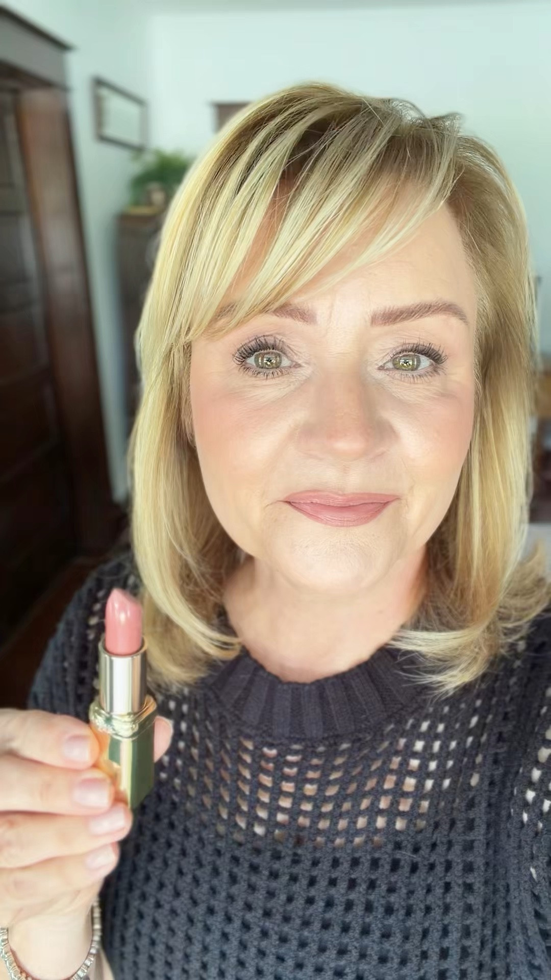 Reordered my favorite lipstick.  Ready for Fall.  Fairest Nude.   Using liner wifey or Sweetheart.